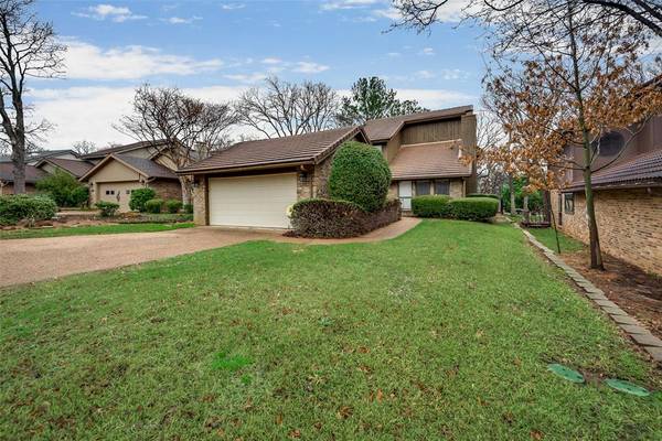 107 Summit Cove,  Trophy Club,  TX 76262