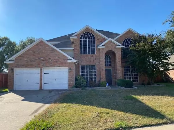 4619 Heatherbrook Lane, Grand Prairie, TX 75052