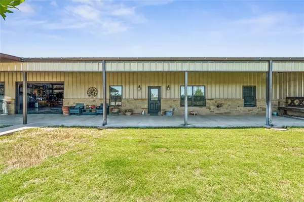 Stephenville, TX 76401,785 County Road 417