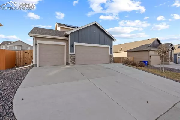 Colorado Springs, CO 80925,6552 Tillamook DR