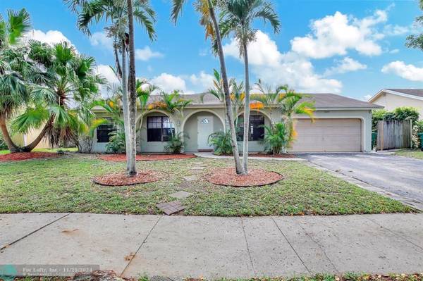 5005 SW 104th Ave, Cooper City, FL 33328