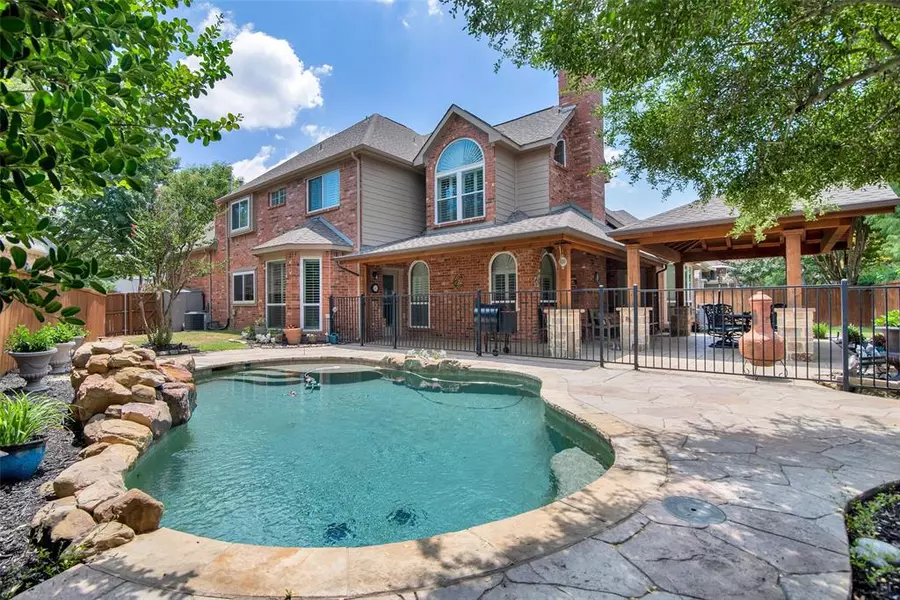 1300 Crown Point Road, Mckinney, TX 75072