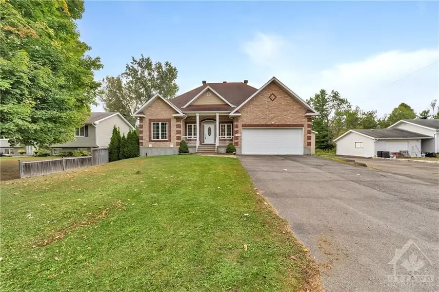 7232 MITCH OWENS RD, Greely - Metcalfe - Osgoode - Vernon And Area, ON K4P 1K8