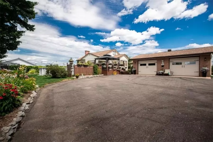 1315 BLAKELY CRES, Pembroke, ON K8A 6Z9