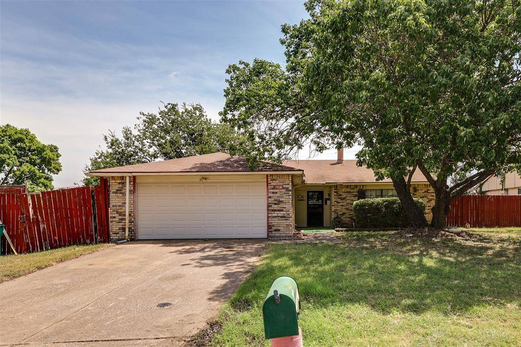 205 Whitney Street,  Cedar Hill,  TX 75104