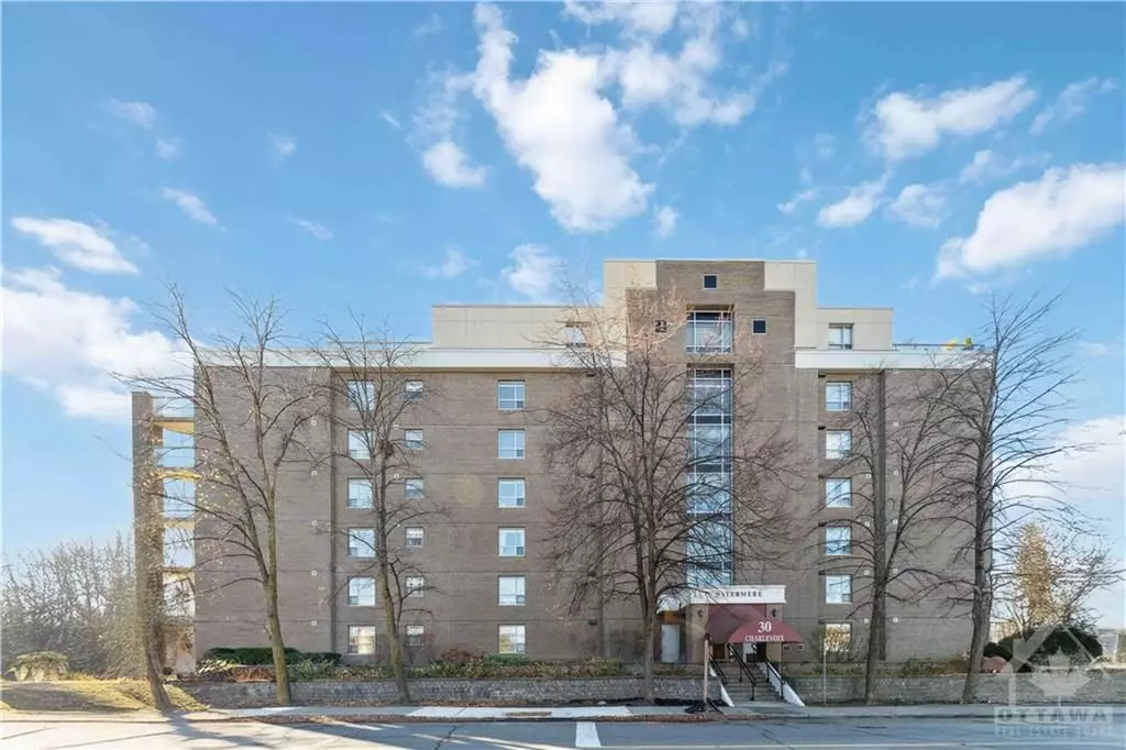 Vanier And Kingsview Park, ON K1L 8K5,30 CHARLEVOIX ST #201