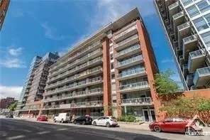 Lower Town - Sandy Hill, ON K1N 1J7,383 CUMBERLAND ST #411