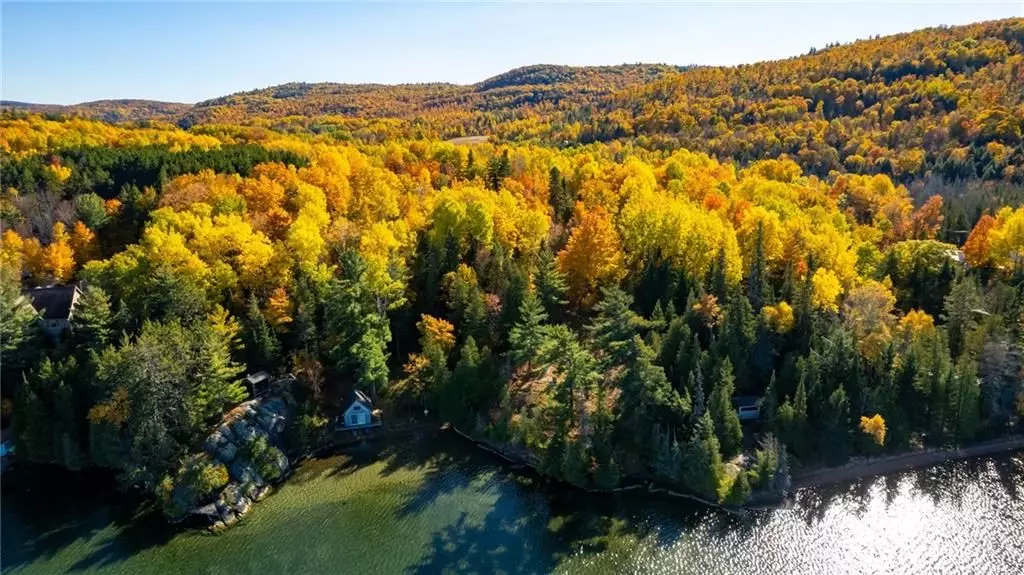 Bonnechere Valley, ON K0J 1T0,118bc WIELAND SHORE RD