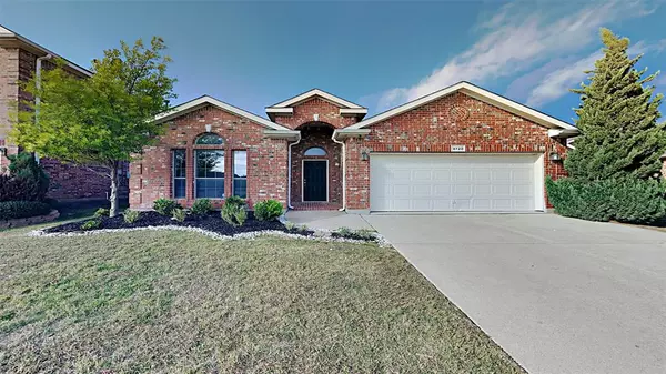 9720 Willow Branch Way, Fort Worth, TX 76036