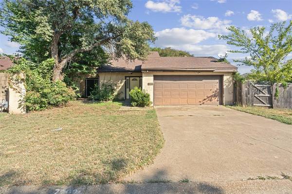 7302 Durado Drive,  Fort Worth,  TX 76179