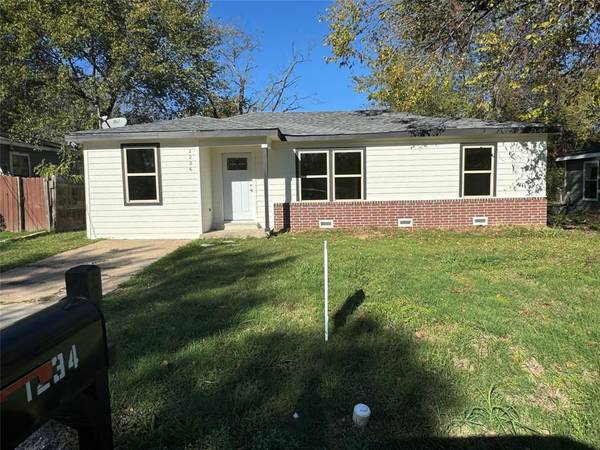 1234 Coleman Street, Greenville, TX 75401