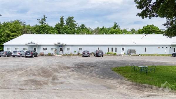 5 BATES DR, Carleton Place, ON K7C 4J8