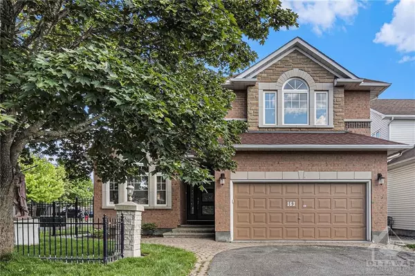 163 YOHO DR, Kanata, ON K2M 2V4