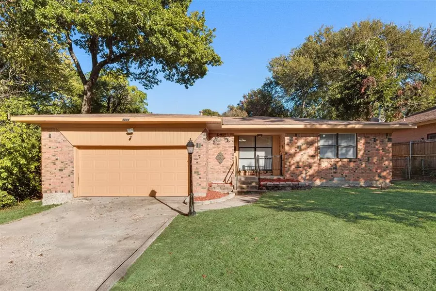 3504 S Ravinia Drive, Dallas, TX 75233