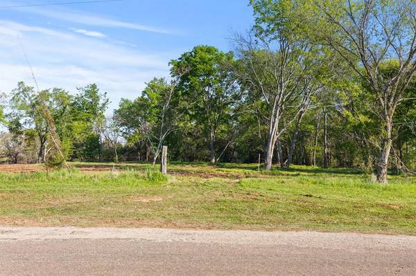 20301 County Road 450, Lindale, TX 75771