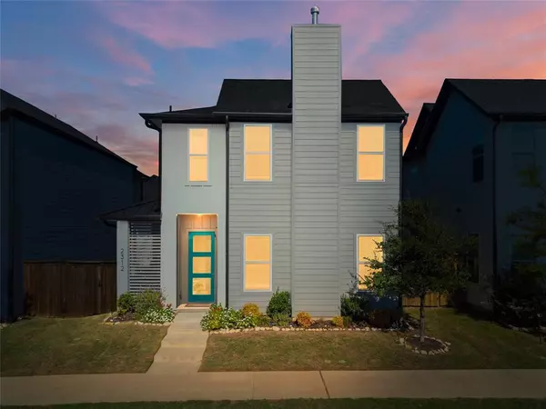 2312 Scenic Bluff Drive, Fort Worth, TX 76111