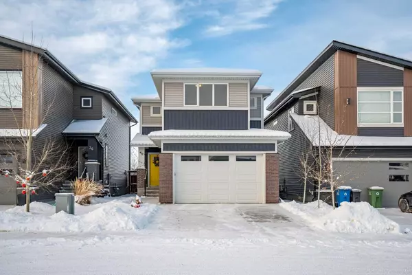 40 Willow ST, Cochrane, AB T4C 2V3