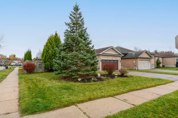 Innisfil, ON L9S 2J4,645 Glen Cedar CRES