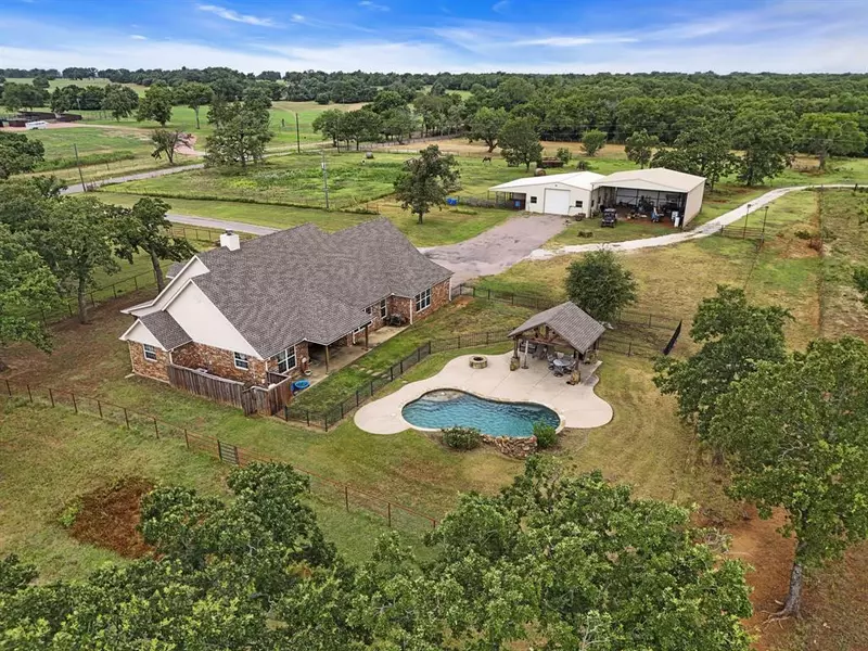 5557 County Road 106, Whitesboro, TX 76273