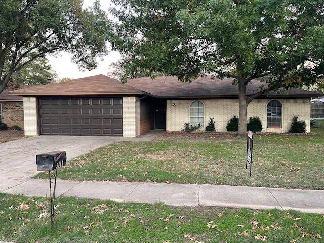 5418 Kings Manor Drive, Lake Dallas, TX 75065