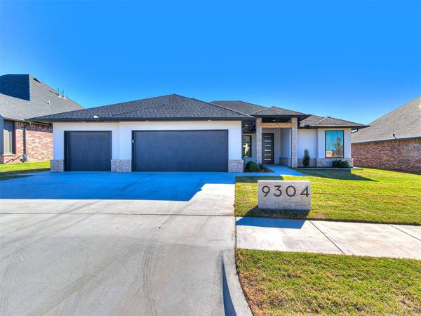 9304 NW 85th Street, Yukon, OK 73099