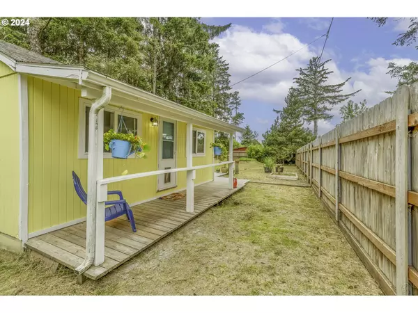 Ocean Park, WA 98640,1614 200TH LN