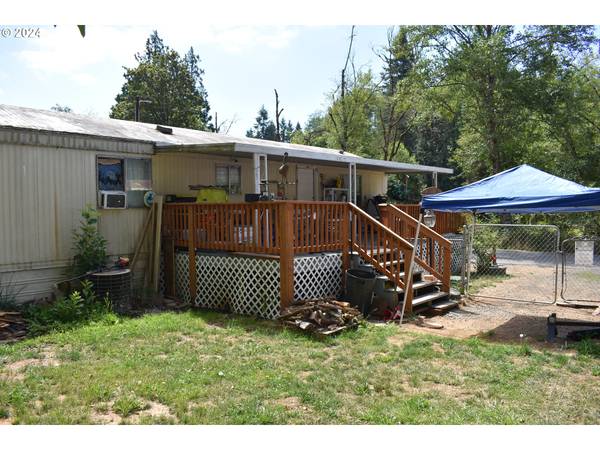 74866 DOAN RD #46, Rainier, OR 97048