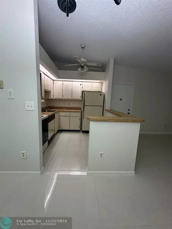 Tamarac, FL 33321,9880 S Belfort Cir