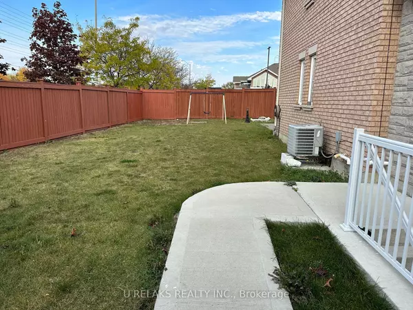 Mississauga, ON L5V 2X7,985 Marygrace CT