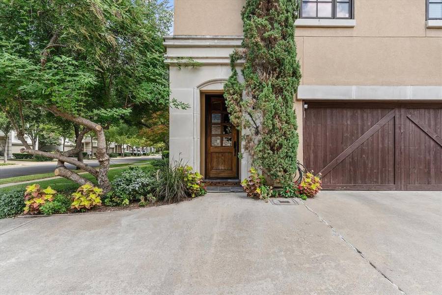 4323 Gilbert Avenue #1, Dallas, TX 75219