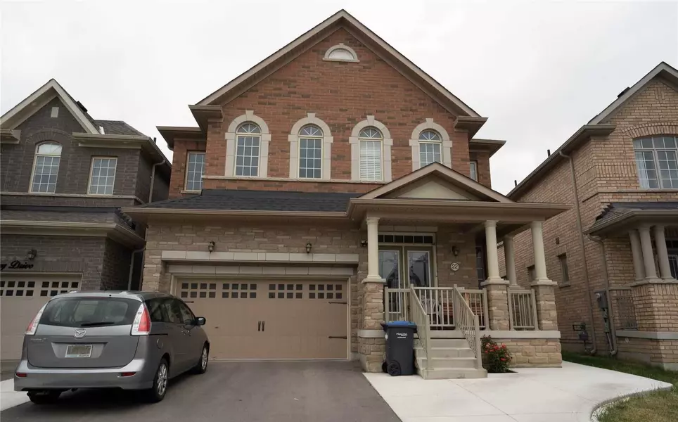 22 George Gray DR, Brampton, ON L6R 0B3