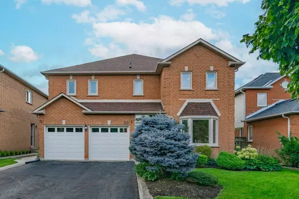 60 River Glen BLVD, Oakville, ON L6H 5Z6