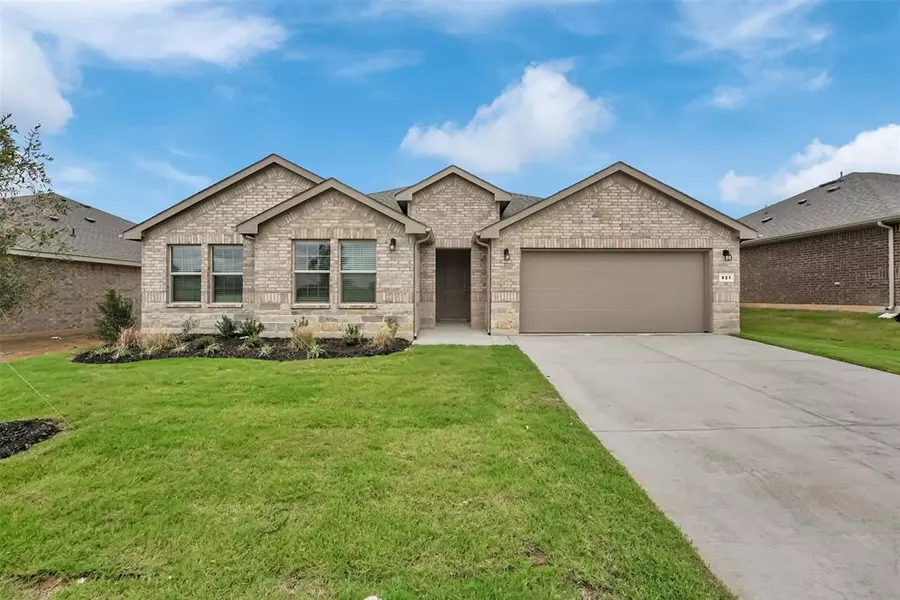 821 Alexandria Lane, Joshua, TX 76058