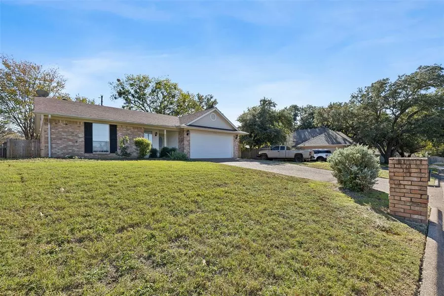 1211 Princeton Place, Cleburne, TX 76033