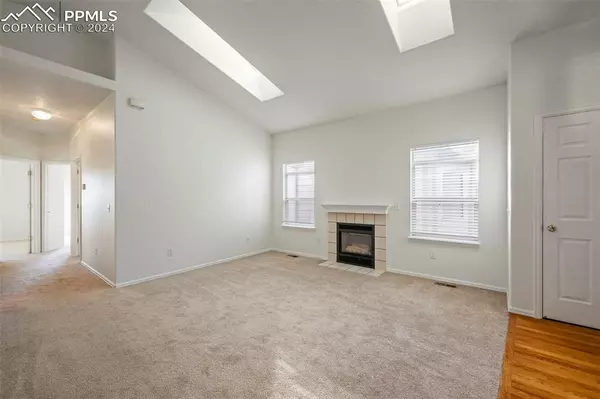 Colorado Springs, CO 80906,1040 Samuel PT