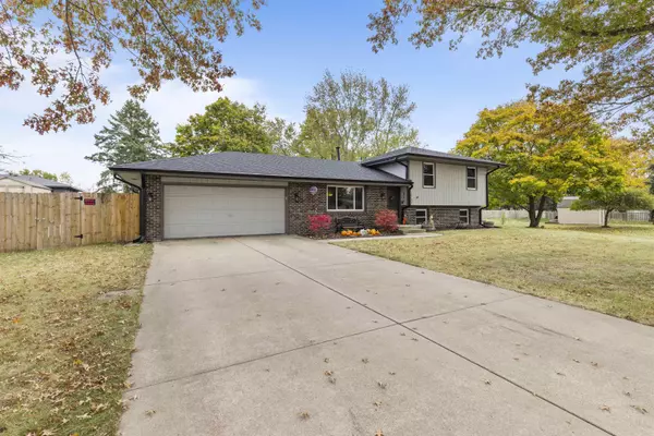 Machesney Park, IL 61115,10743 China Berry Lane