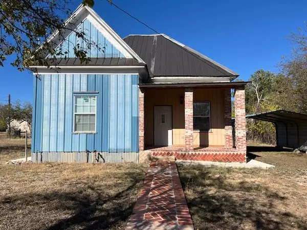 501 E 10th ST, Brady, TX 76825