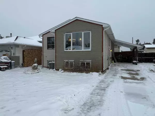 295 Collinge RD, Hinton, AB T7V1l3