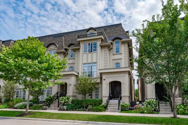 Oakville, ON L6K 0H3,263 Hanover ST