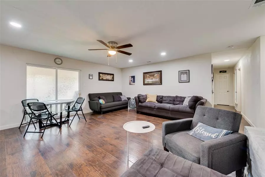 2346 May Lane, Grand Prairie, TX 75050