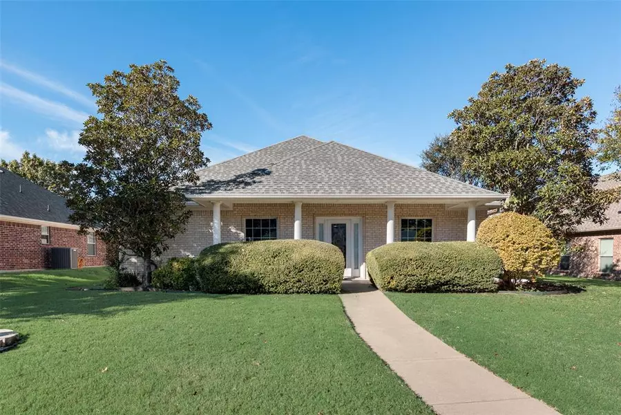 206 Nocona Drive, Waxahachie, TX 75165