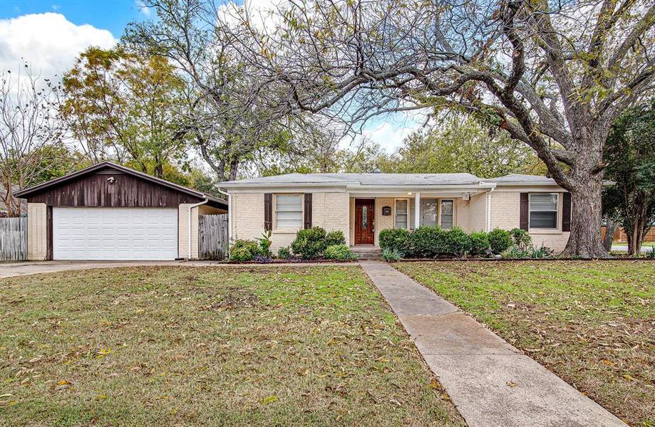 5641 Fursman Avenue, Fort Worth, TX 76114