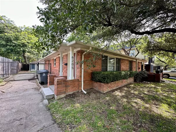 Dallas, TX 75214,6205 Saint Moritz Avenue