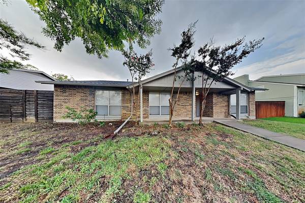 3704 Standridge Drive, Carrollton, TX 75007