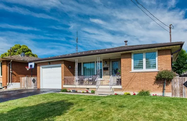 Hamilton, ON L9A 3B3,96 Purdy CRES