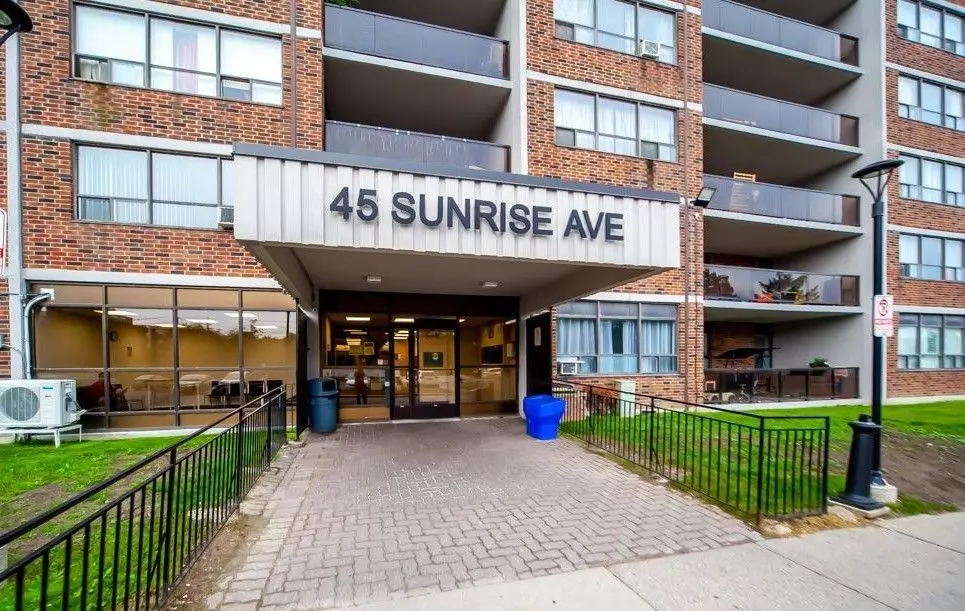 Toronto C13, ON M4A 2S3,45 Sunrise AVE #214