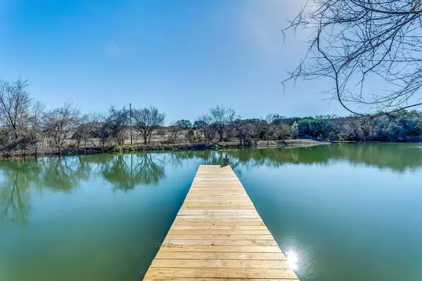 1615 County Road 1006, Glen Rose, TX 76043