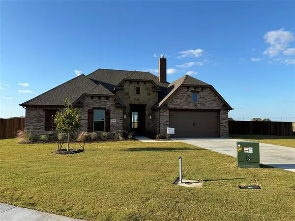 124 Golden Crest, Godley, TX 76044