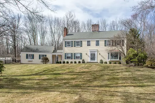 Mendham Twp., NJ 07960,13 Schoolhouse Ln