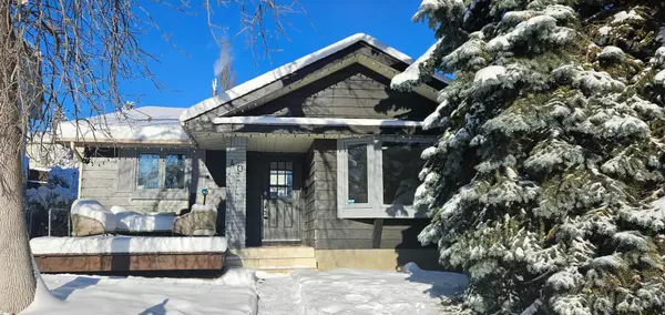 40 Strathearn Rise Southwest, Calgary, AB T3H 1R6